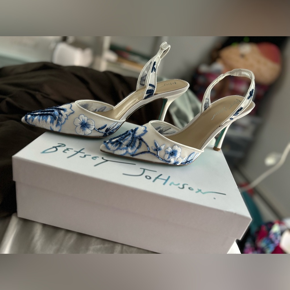 Betsey Johnson Patch Blue Floral Heels